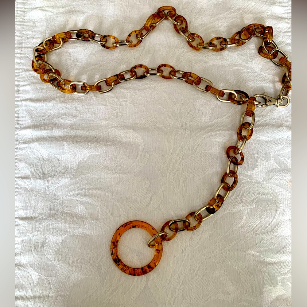 Tortoise chain style belt with beautiful O-ring at its end 100cm long adjustable